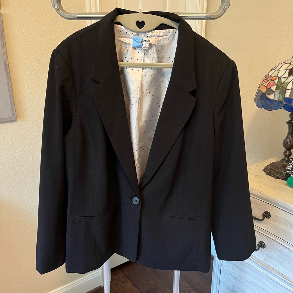 Kensie Black Women's Blazer with Polka Dot Lining